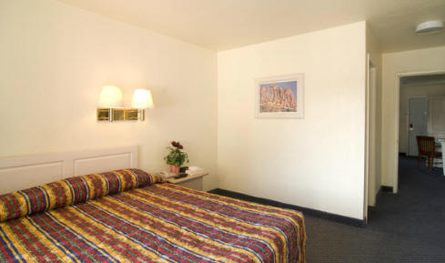 Best Value Inn Suite Room