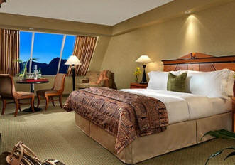 Luxor Pyramid Deluxe Room