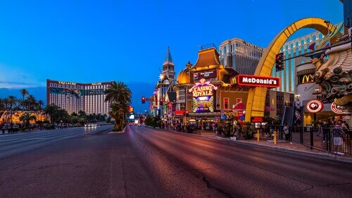 Best Western Plus Casino Royale official hotel website