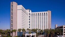 Hilton Grand Vacations on Paradise (Convention Center) official hotel website