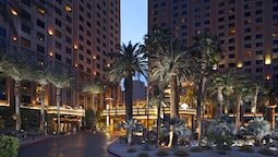 Hilton Grand Vacations on the Las Vegas Strip official hotel website