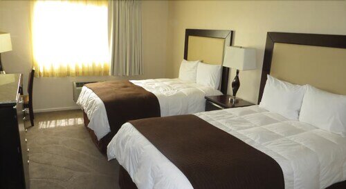 Longhorn Boulder Highway official hotel website