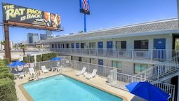 Motel 6 Las Vegas - I-15 official hotel website
