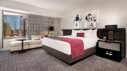 Planet Hollywood Resort & Casino official hotel website