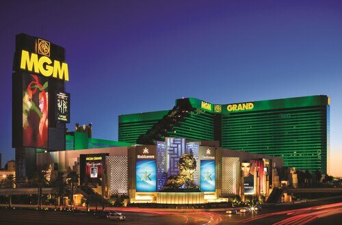 The SKYLOFTS at MGM Grand official hotel website