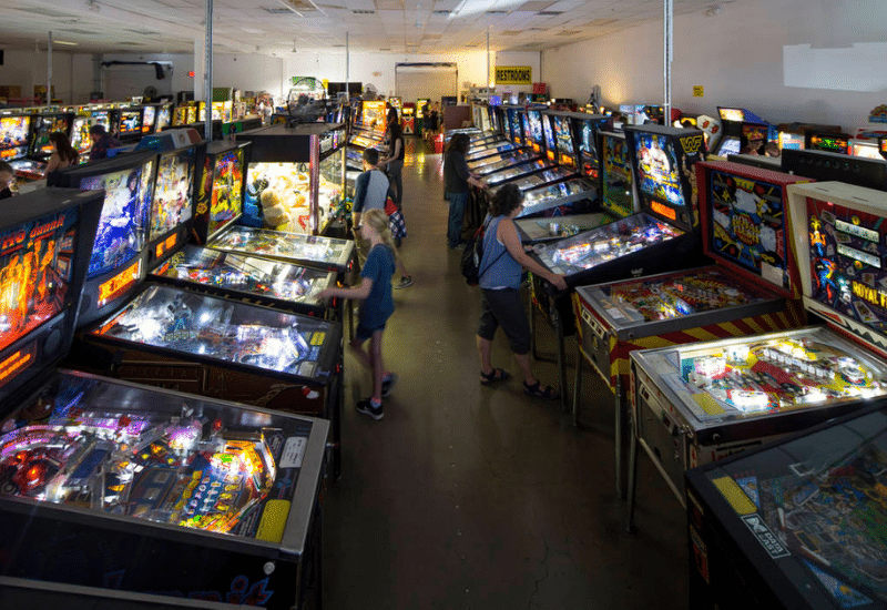 PINBALL HALL OF FAME REVIEW, LAS VEGAS ATTRACTIONS 