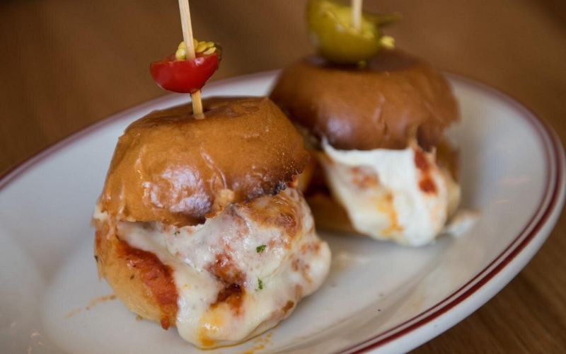 Las Vegas: The Strip’s Celebrity Chefs Tour or Downtown Food Tour