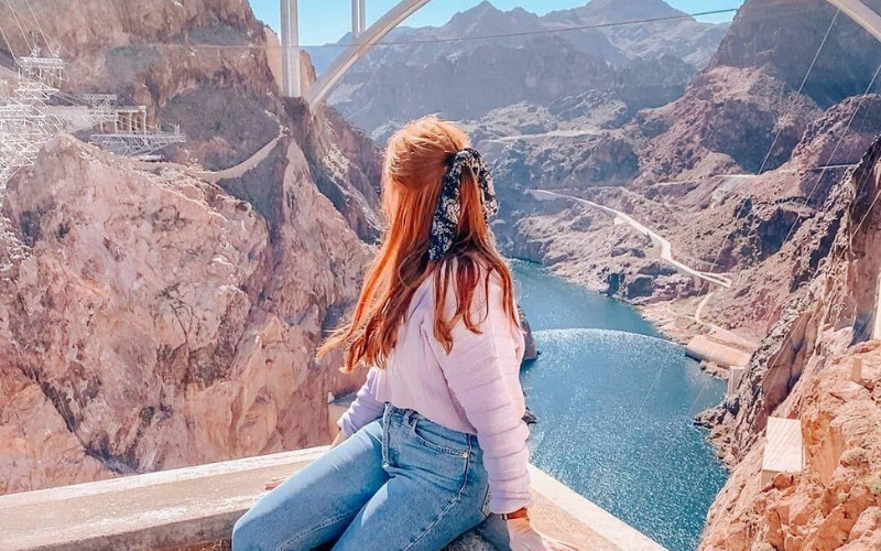 Hoover Dam Comedy Tour with Lunch and Comedy Club Tickets
