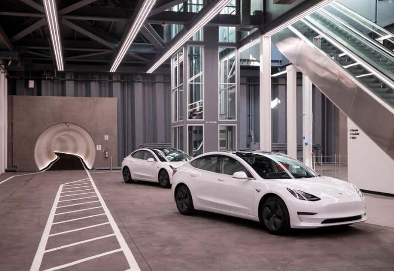 vegas loop tesla cars